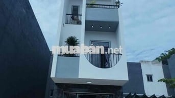 Nhà 1 trệt 2 lầu SHR đối diện công viên