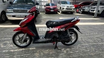 Honda Click 110 BXC màu đỏ đời 2011 bstp xe rin