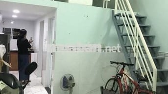 Chính chủ cho thuê nhà DT:4x8giá 5tr/thg lửng  ,HBC,TĐ