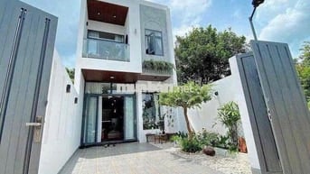 🔥 CHỦ BÁN GẤP – NHÀ LẦU MẶT TIỀN NGAY SÂN GOLF LONG THÀNH GẦN SBAY LT