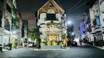 Cho thuê nguyên căn Villa Tân cổ điển, gần mặt tiền Quang Trung p10 GV