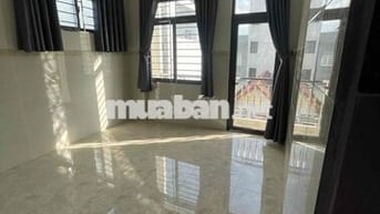 phòng trọ 30m vuông gần chợ Phạm Văn Bạch