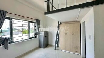 CHO THUÊ PHÒNG DUPLEX CỬA SỔ TRỜI SIÊU RỘNG NẰM SÁT ĐH VLU VÀ IUH 5P