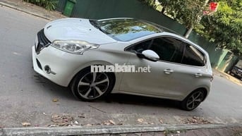 Peugeot 208 2015 1.6L AT - 85632 km