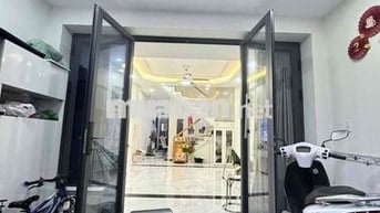 Nhà Đẹp Nở Hậu - Hẻm Xe Hơi - Khu Dân Cư Phong Phú 4 , Bình Chánh