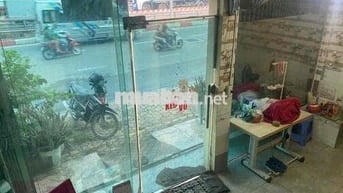 Nhà mặt tiền 6*5 trệt lầu sân thượng full nội thất tiện KD