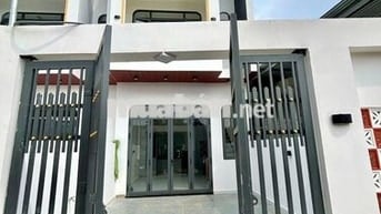 BÁN NHÀ LẦU HIỆN ĐẠI NẰM NGAY PHƯỜNG TÂN TRIỀU GIÁP BỬU LONG
