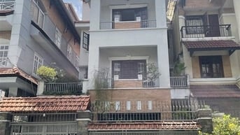 Bán Biệt Thự Số 193 đường Hoa Lan, phường Cầu Kiệu (P.2, Phú Nhuận cũ)