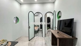 2PN - Balcony Full Nội Thất Cao Cấp - Gần Vòng Xoay Dân Chủ - Quận 10