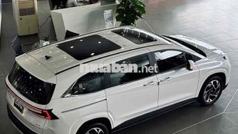 Hyundai Custin 2025 Cao Cấp 2.0T - Giảm giá lớn