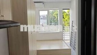 Khai trương CCMN 28-35m2 Full đồ. Ban công thoáng tại Đường Láng