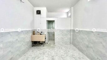 Stuido Free Dịch Vụ/Xe - Thêm máy lạnh - Ngay Hoà Bình - Sẵn Nội Thất