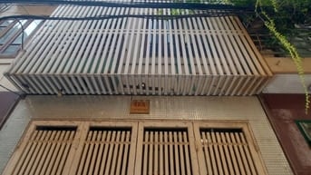 Nhà mặt ngõ Hoàng Văn Thái, kinh doanh sầm uất, ô tô đỗ cửa, ngõ thông
