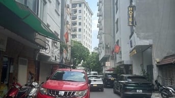 TRUNG TÂM CẦU GIẤY: PHƯỜNG DỊCH VỌNG, 7 TẦNG THANG MÁY,ÔTÔ, KINH DOANH