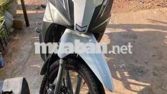 Xe máy êm .giấy tờ đầy đủ. Có cccd chủ xe