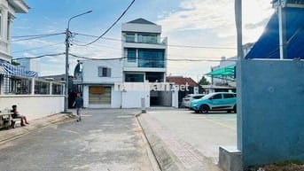 LÔ ĐẤT GẦN NGÃ 3 MẶT TIỀN ĐƯỜNG THÔNG_CÁCH PHẠMVĂNĐỒNG 100M_XD 5 TẦNG