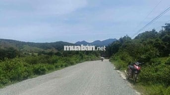 lô đất mặt tiền đường liên xã 40m tới , đường 8m