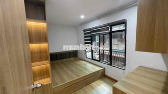 Bán nhà tập thể phố Phương Mai nhà đẹp 2 thoáng ở ngay 80m tầng 4 giá