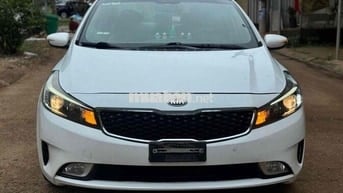 Kia Cerato 2017 1.6 AT - 98000 km