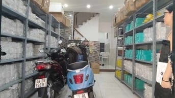 Bán nhà Tân Hương, 20m ra hẻm xe tải, 37m2, 3 tầng, Nhỉnh 3 tỷ TL