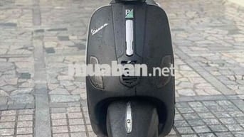 Vespa s 125 đèn vuông trả trc 5tr9 nhận xe