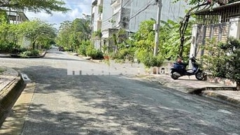 BÁN NHÀ 3 TẦNG- HUỲNH TẤN PHÁT- NHÀ BÈ– MT ĐƯỜNG SỐ- 100M2- GIÁ HƠN 7