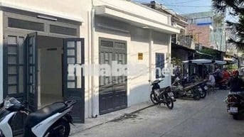 CHỦ GẤP BÁN CĂN NHÀ NGANG 8M VỪA Ở VỪA KINH DOANH GẦN CHỢ TRUNG CHÁNH