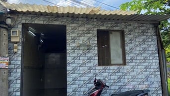 Nhà nhỏ khu dân cư hiện hữu gần bến xe Q8