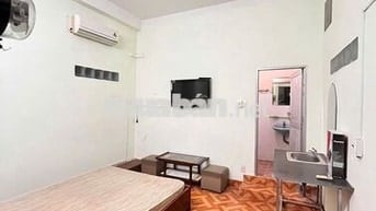 CHO THUÊ PHÒNG TRỌ - CÓ SẴN MÁY LẠNH - GẦN CHỢ BÀ CHIỄU - HÀNG XANH