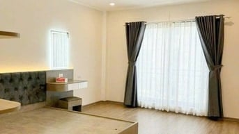 Nhà mới ngỡ ngàng, thang máy ,5t ,40m tại Phan Đình Giót chỉ nhỉnh 7t