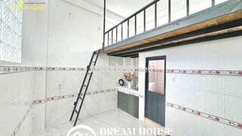 DUPLEX GÁC CAO THANG MÁY ZÁ RẺ ĐƯỜNG LỚN NGUYỄN SƠN