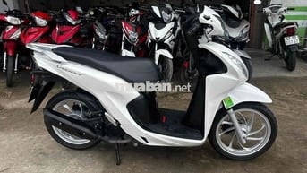 Honda Vision 2023 trắng đen ( hỗ trợ góp )