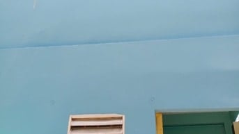 Cho thuê nhà nhỏ 2x4m có lầu, gần chợ Phạm Văn Hai, Tân Bình