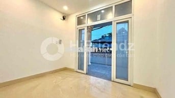 CHO THUÊ MB 30m2( 15m2 sân) (15m2 phòng) NGUYỄN THỊ NHUẦN AN PHÚ ĐÔNG