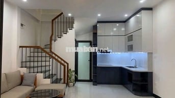 CHO THUÊ NHÀ MỚI LONG BIÊN, THƯỢNG THANH - Ôtô đỗ gần nhà