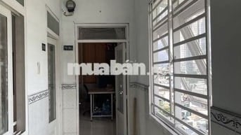 Phòng 40m2 đường Trần Xuân soạn phường Tân Hưng