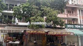 BÁN NHÀ-ĐỘI NHÂN-PHÂN LÔ-Ô TÔ TRÁNH-TRUNG TÂM BA ĐÌNH