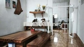 Nhà cấp 4 rộng rãi tại hẻm 53 trần quý cáp