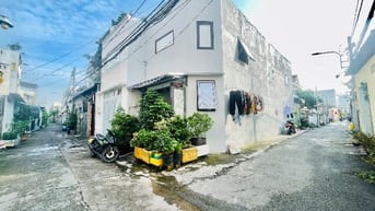 Căn nhà 2 tầng mới xây góc 2 mặt tiền hẻm cực đẹp - đã hoàn công
