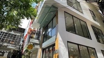 NHÀ LÔ GÓC 7 TẦNG KINH DOANH GIÁ 23,2TỶ.