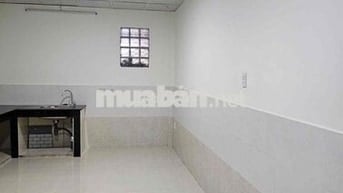 Cho thuê nhà trung tâm Q1, trệt gác suốt, nhà trống vào ở ngay