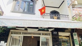 Chính chủ Bán Nhà Mặt tiền đầu hẻm lớn,Quận 7,Sổ hồng riêng