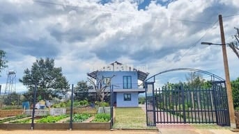 Gia đình có việc cần bán lô đất đã có nhà ở Bảo Lộc.
