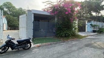 Bán gấp nhà 400m2 sát đường Nguyễn Chí Thanh