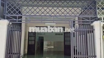 Bán nhà cấp 4 sổ hồng riêng, dt 100m2, gần chợ Bình Hưng giá 735triệu