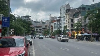 Nhà 8 tầng Chùa Láng, GPXD, PCCC, phân lô, vỉa hè, thang máy, nội thất