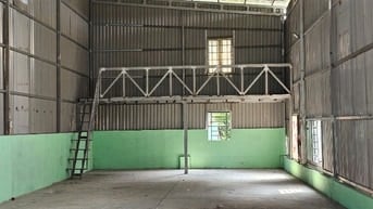 Nhà xưởng cho thuê phường hiệp thành quận 12 dt: 250m giá 12 triêu