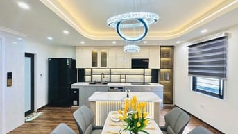 Bán gấp nhà Nguyễn Khánh Toàn ngõ thông gần phố kinh doanh 60m² x 5 tầ