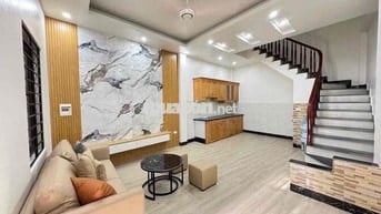 Phố Văn Phú, Hà Đông  32m 5T 6,5 tỷ 50m ra ôtô tránh .