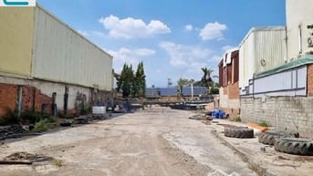 Cho thuê đất trống mặt tiền: Nguyễn Thị Tư, Q9 + Diện tích:18m x 115m